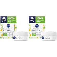 Lade das Bild in den Galerie-Viewer, NIVEA Natural Balance Reichhaltige Tagespflege (50 ml), Feuchtigkeitscreme mit Bio Kamille, Jojoba- und Mandelöl, Tagescreme für trockene und sensible Haut
