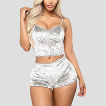 Lade das Bild in den Galerie-Viewer, Women 2pcs Velvet Sleepwear Sexy Spaghetti Strap Velvet Shorts Pajama Set Ladies Sleepwear female Pajama Party Set
